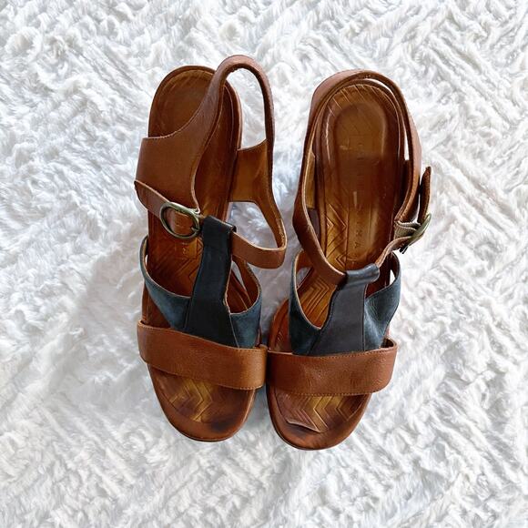 Chie Mihara Brown Leather Platform Wedge Sandals - Picture 3 of 10